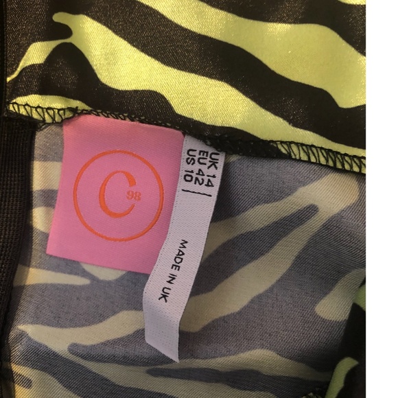 Green & black animal print mini dress made in UK NWT - Picture 11 of 11